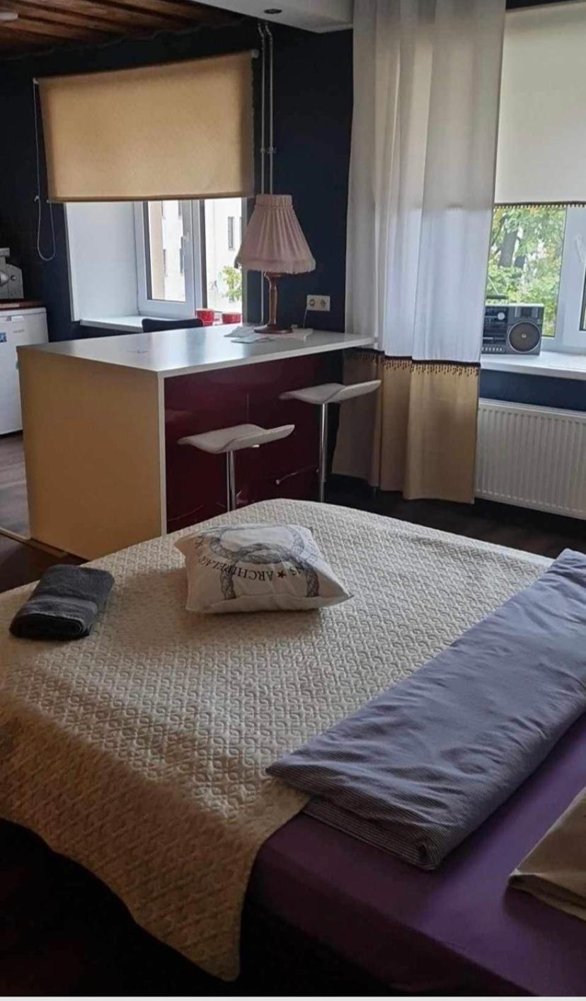 Riia 10, 2-Bedroom Apartment - 2 Big Beds 1 Extra Bed-Parking Free Tartu Bagian luar foto