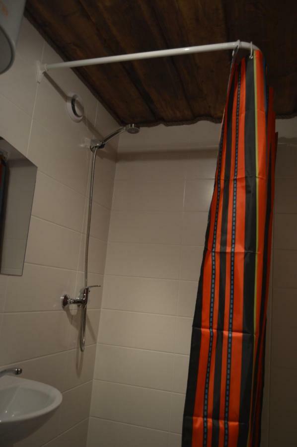 Riia 10, 2-Bedroom Apartment - 2 Big Beds 1 Extra Bed-Parking Free Tartu Bagian luar foto